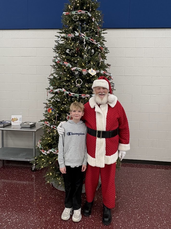 Santa's checked in, smiles around, the IS/MS students are ready to enjoy their holiday break!