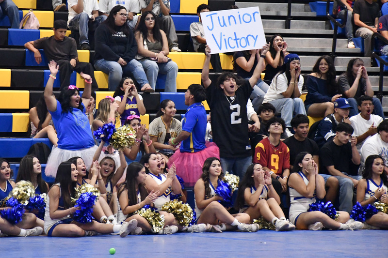 student cheer at pep rally