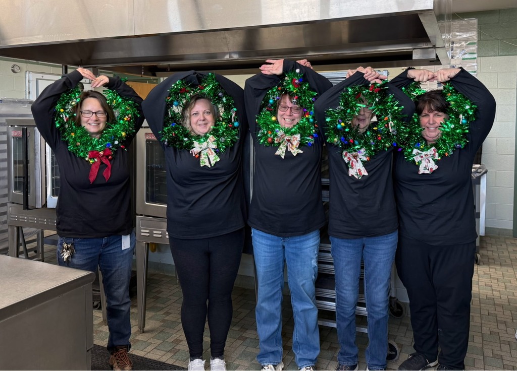 Wreath-dy for Christmas