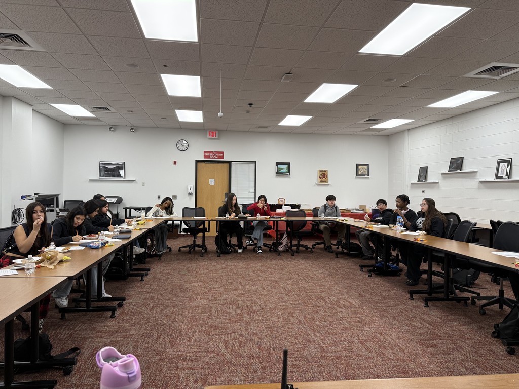 Dinning w/ the Deans