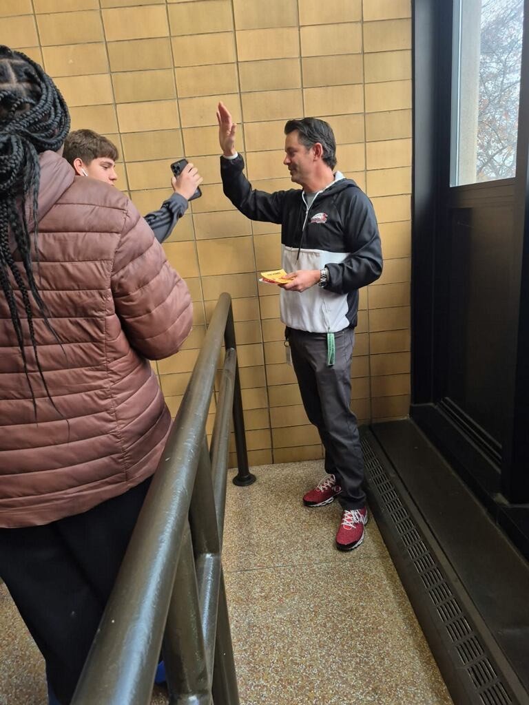 Dean Infantino passing out Popcorn to our stars! 