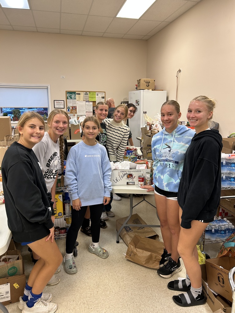 Students at grace food pantry
