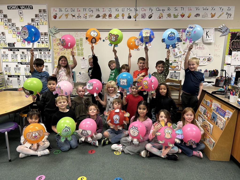 1st Grade with their Macy Balloons