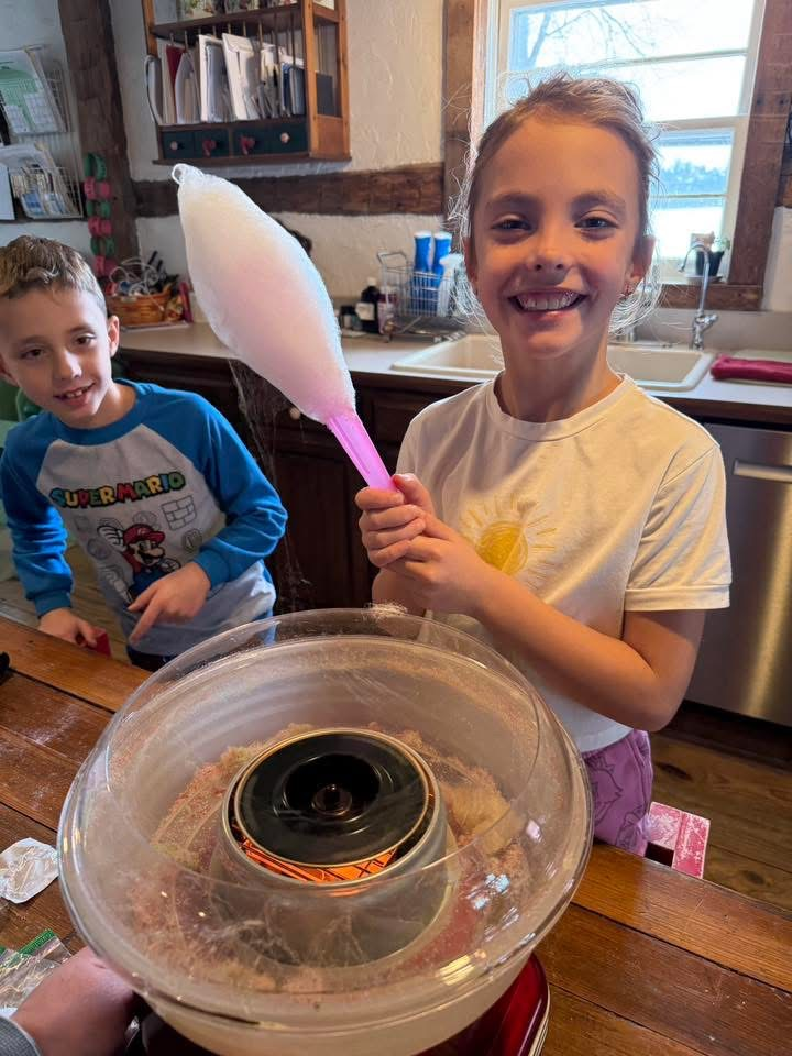 cotton candy making 