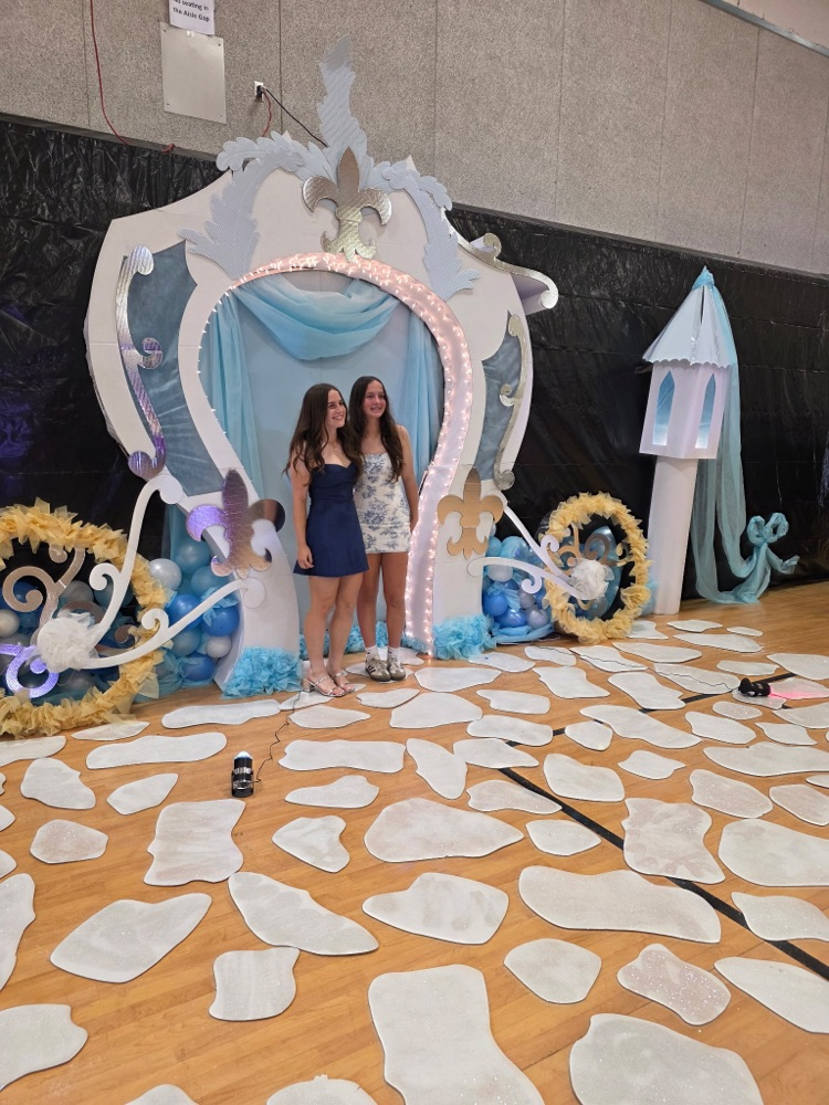 Bristow’s 8th Grade Dance