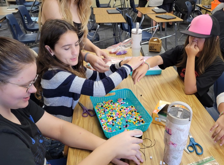 Kandi Club Bracelet Making Club