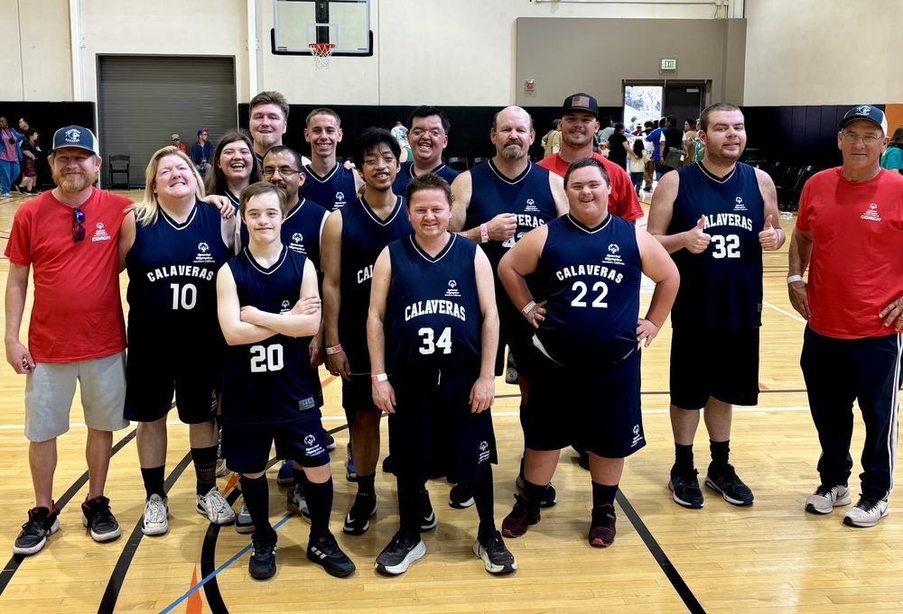Calaveras Cougars basketball team of Special Olympics of No CA