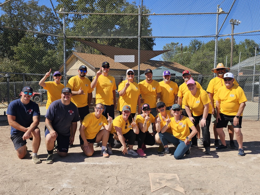 BH4Alissa softball team photo