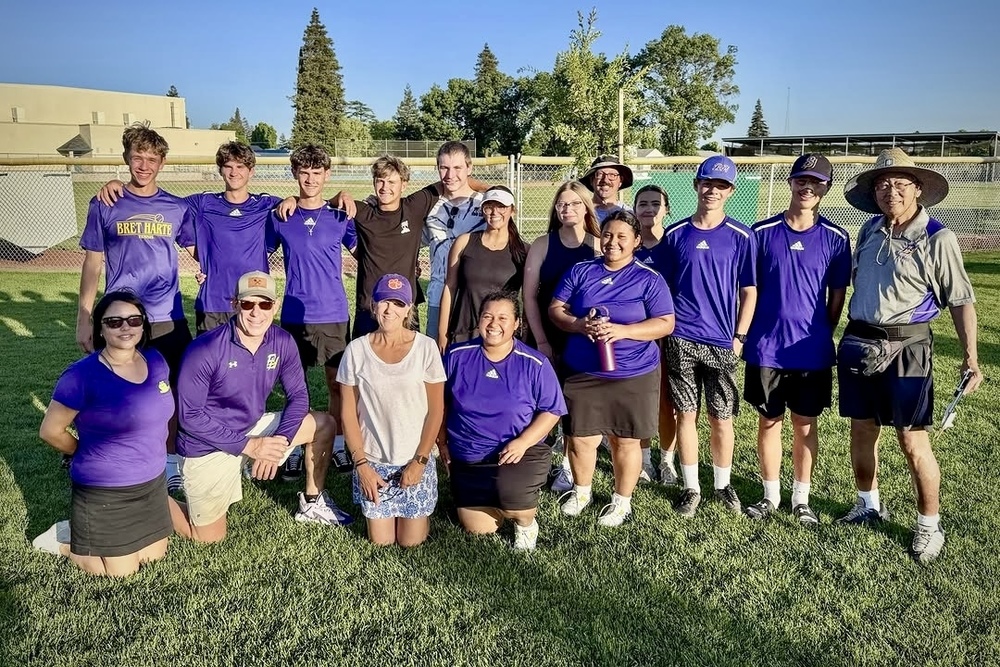 BH Tennis team after semifinals win @ Ripon Christian