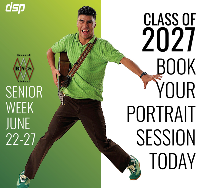Seniors- Book your Portrait Session Today!