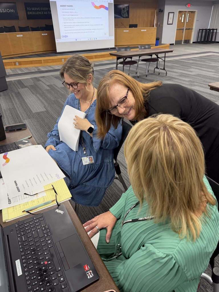 Tech Integrators working with groups