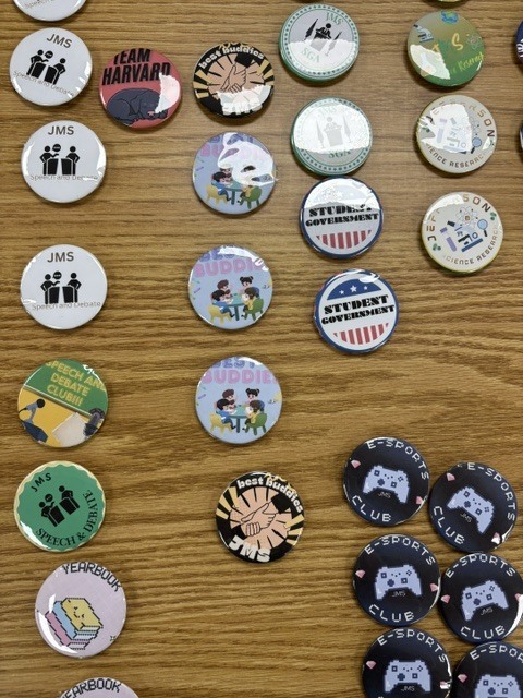buttons with logos