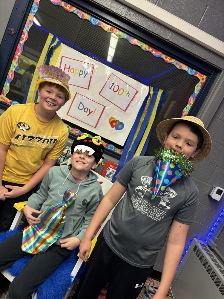Never too old to celebrate the 100th day of school! 🎉 