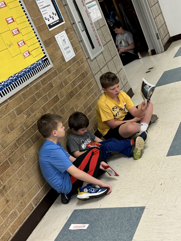 Team Huddle Time! #MarchMadness 🏀 
