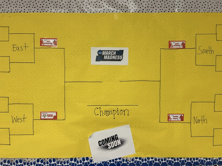 Final four team huddle