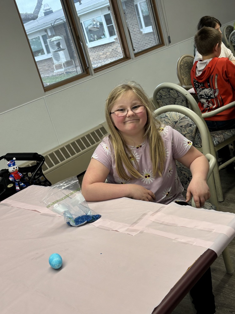 Dying Easter eggs with the residents! 🐣