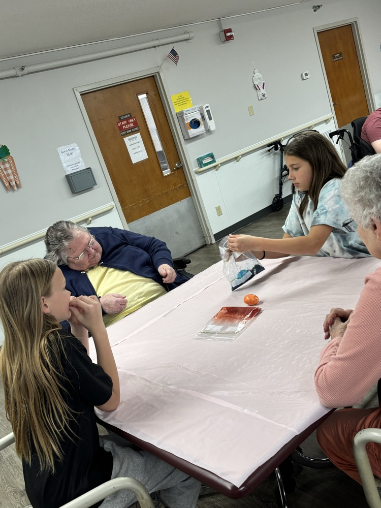 Dying Easter eggs with the residents! 🐣