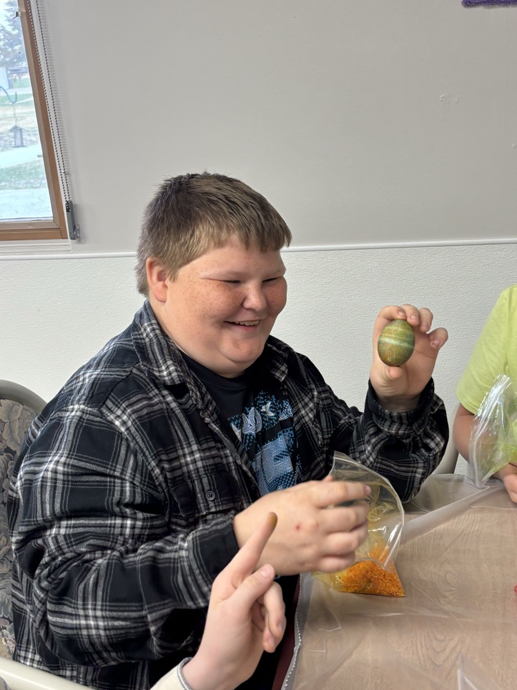 Dying Easter eggs with the residents! 🐣