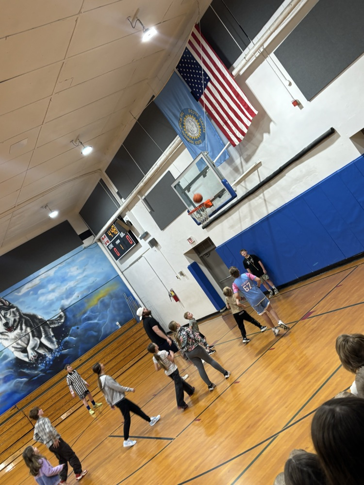 What a great way to wrap up March Madness! 🏀 📚 🤩 