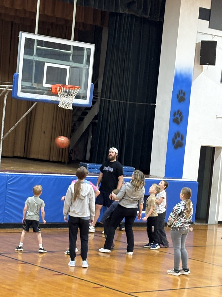 What a great way to wrap up March Madness! 🏀 📚 🤩 