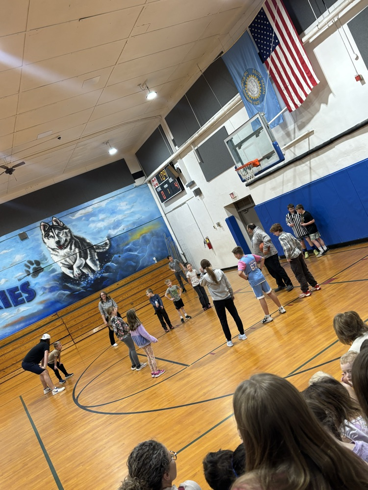 What a great way to wrap up March Madness! 🏀 📚 🤩 