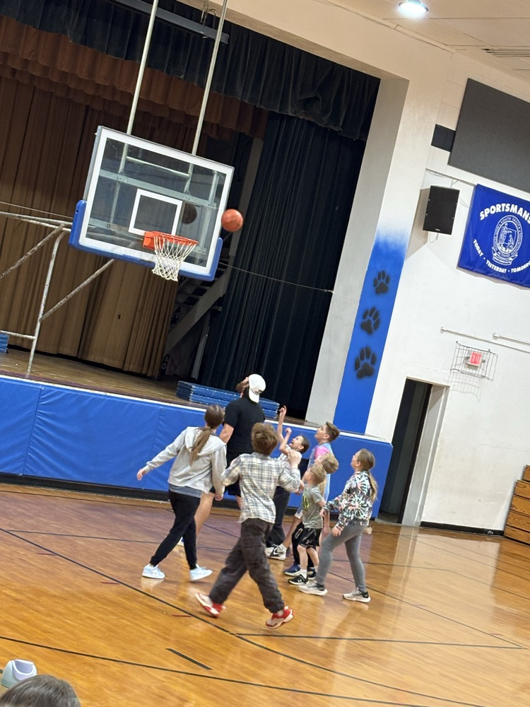 What a great way to wrap up March Madness! 🏀 📚 🤩 