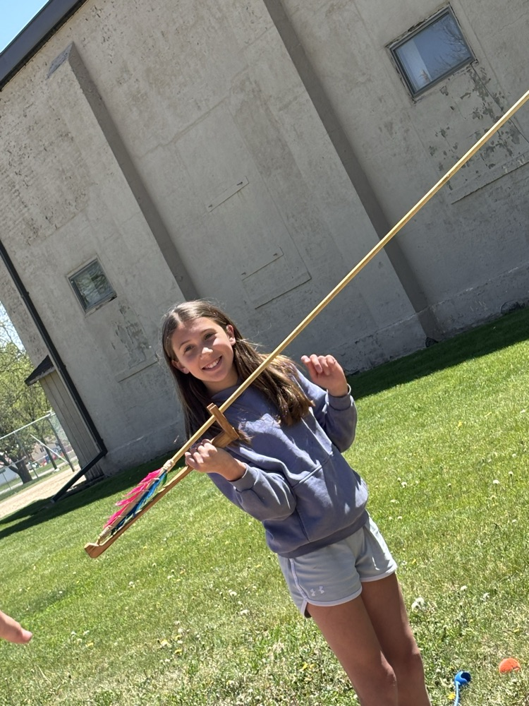 Mr. Beach taught the students how to throw an atlatl today! 🎯 They had so much fun!🤩