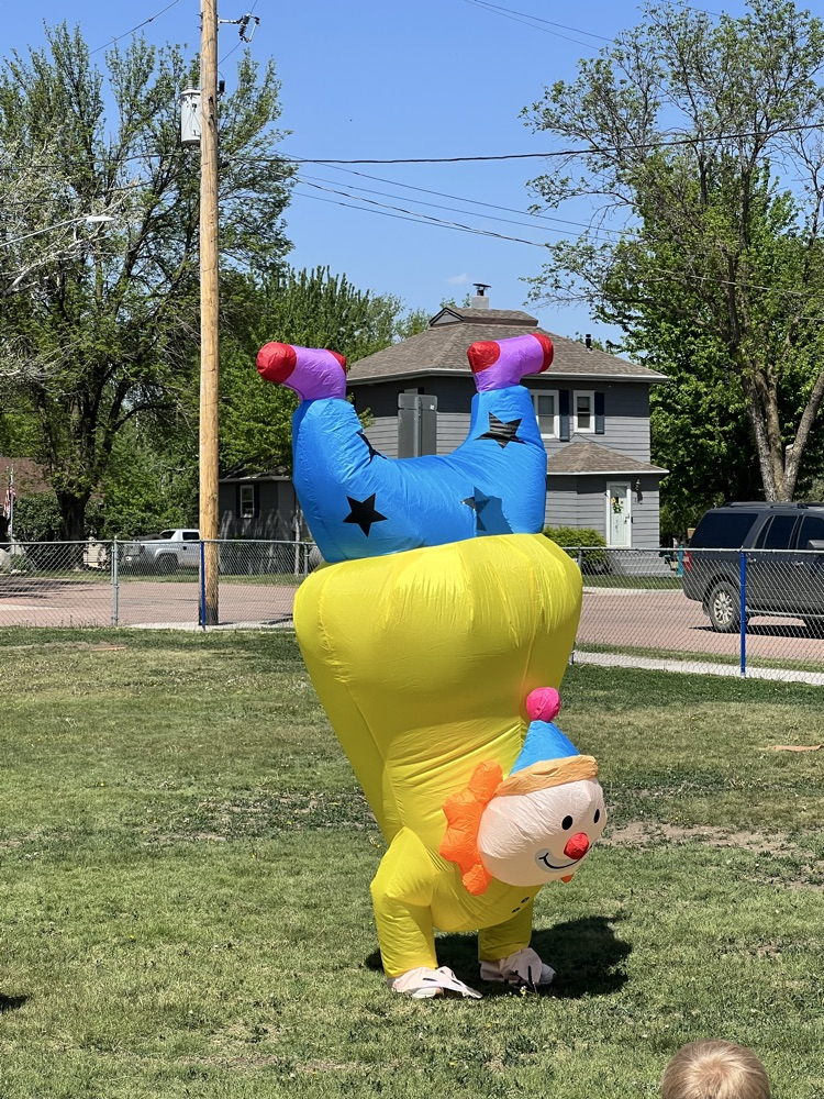 inflatable race