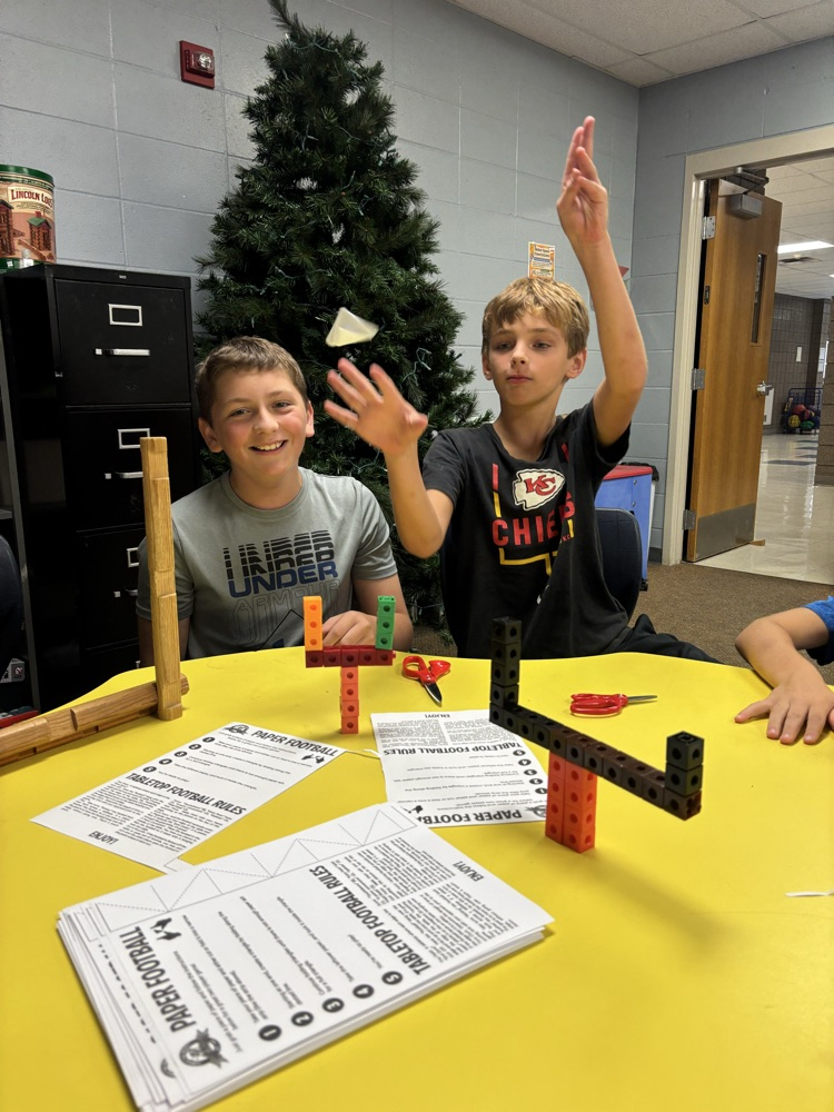 Students enjoyed spending time in the maker space room, creating trading cards on Canva, making a paper football, decorating jerseys, playing Legos, putting puzzles together, and getting Sphero to make a touchdown! 