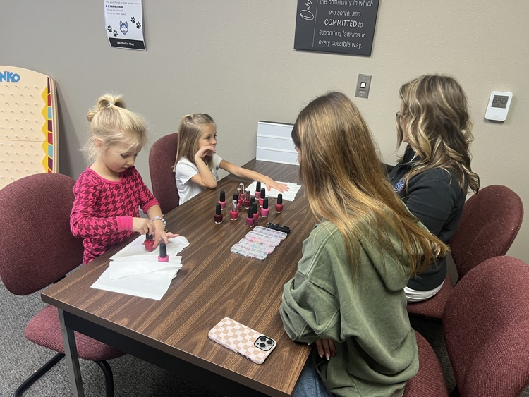 nail session