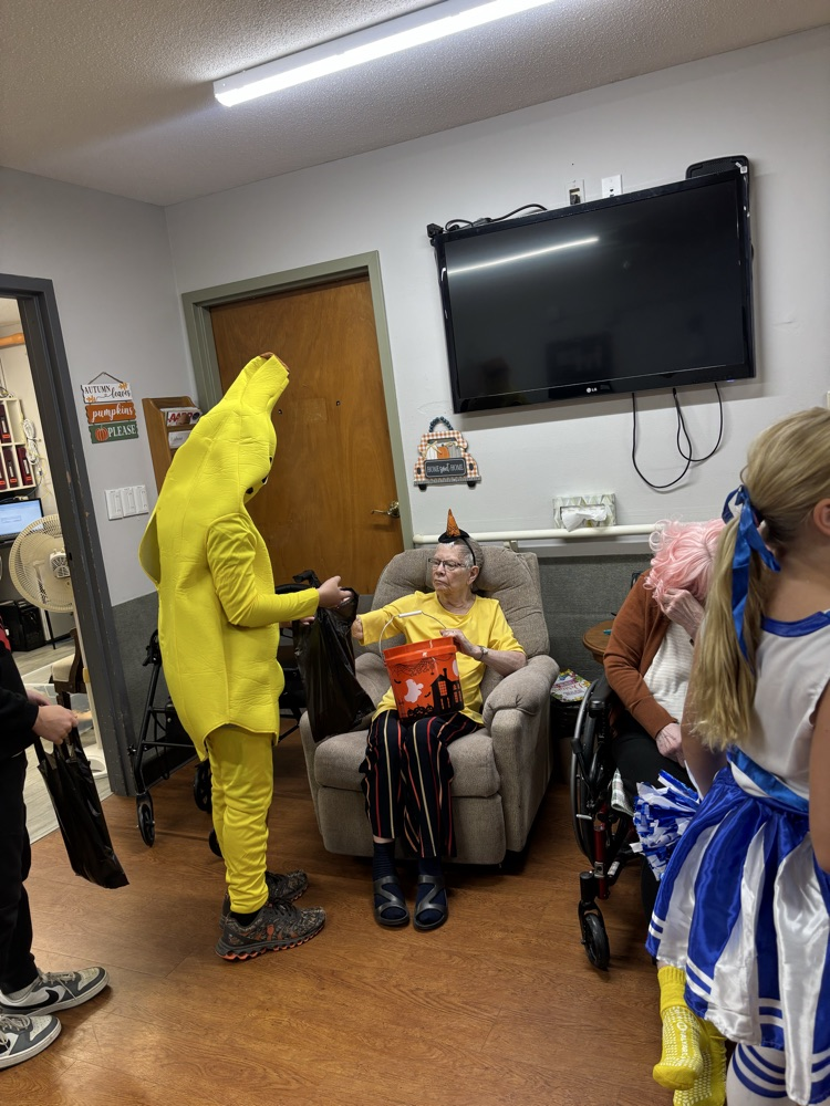 5th - Halloween Party! 
