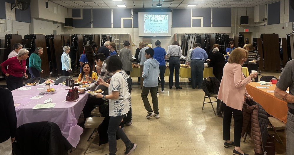 Ike senior brekafast