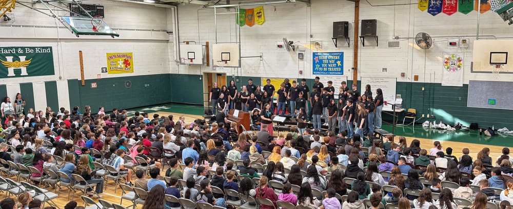 BRHS choir at Hillside