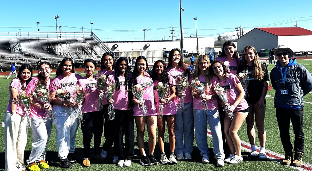 Senior shonore din girls track/field