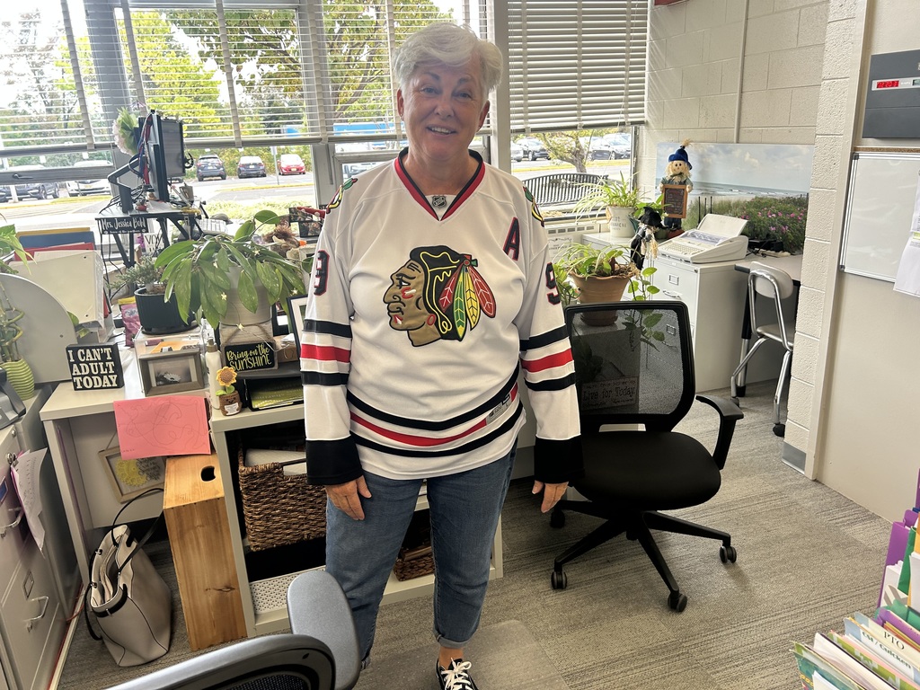 debbie in hull shirt