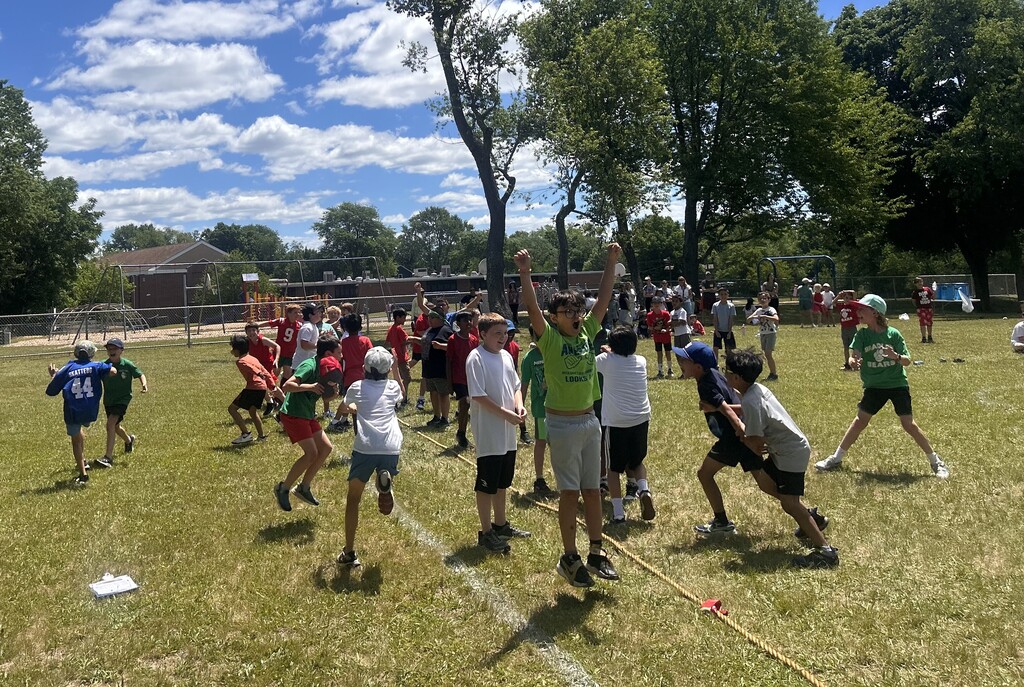 bg field 8
