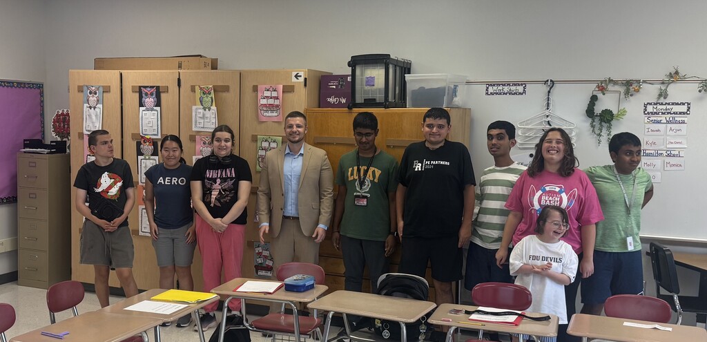 Matt MAwn with Kyle student