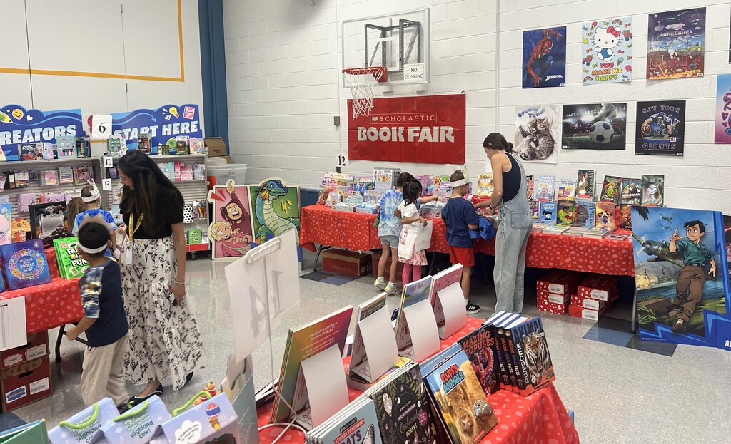 van holten book fair 3