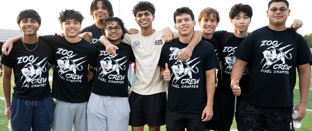 senior sunrise zoo crew