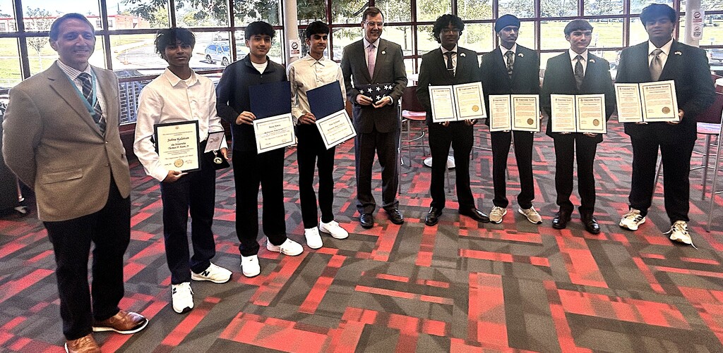 kean and dan and 7 congressional winners