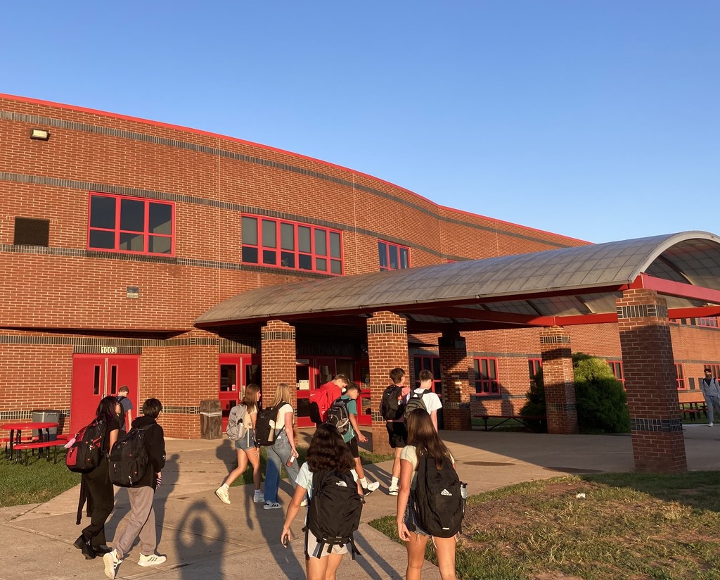 BRHS walk in first day at 1000 bldg