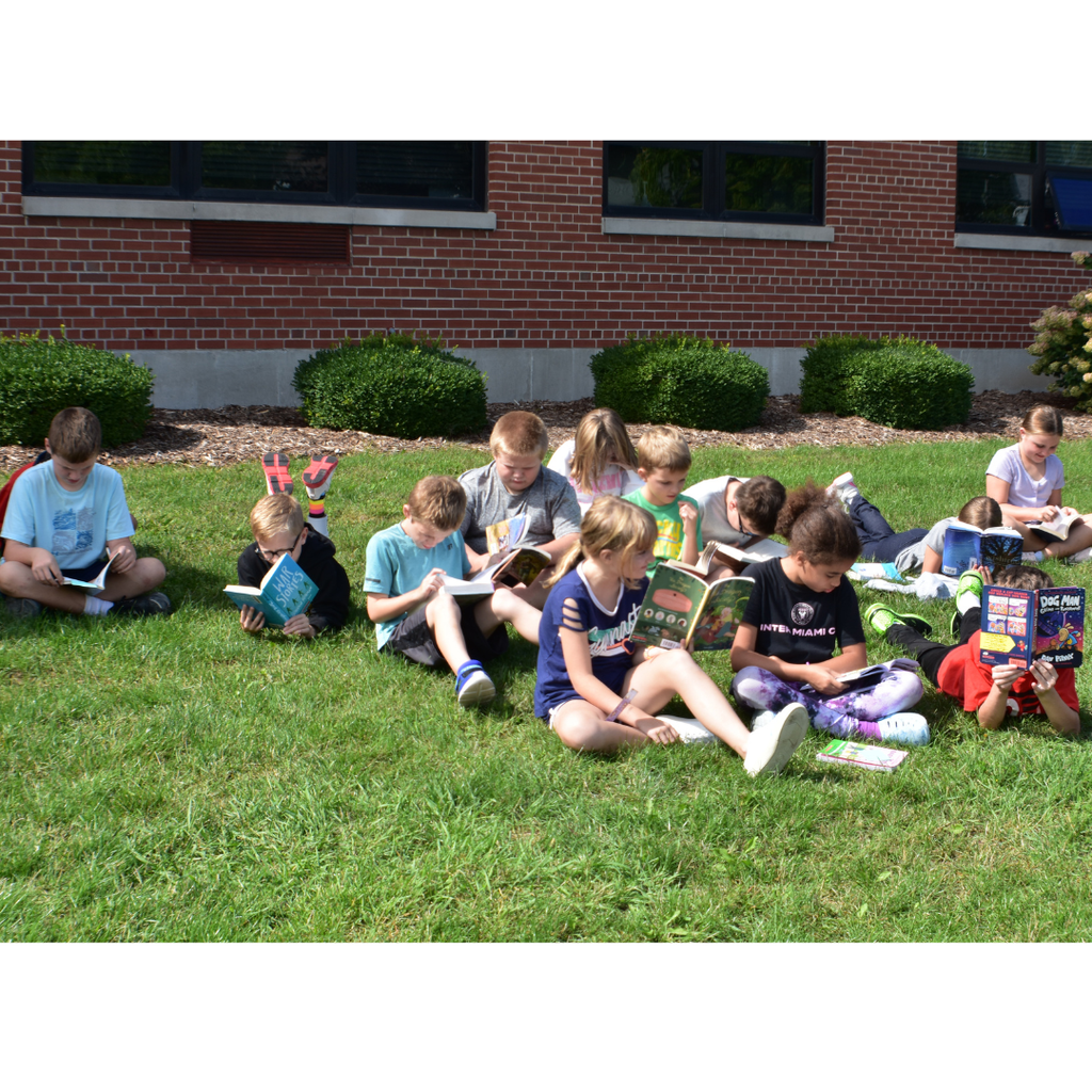 Reading Outdoors5