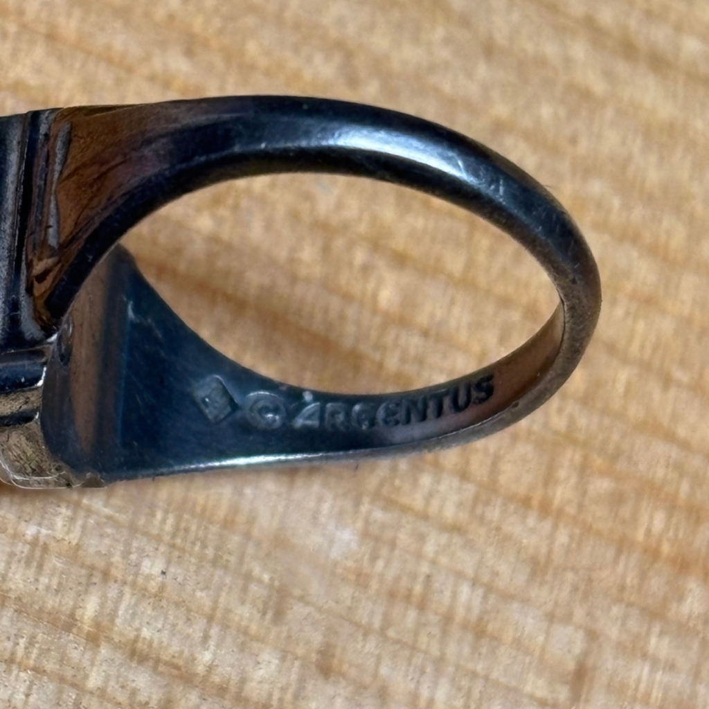 Ring