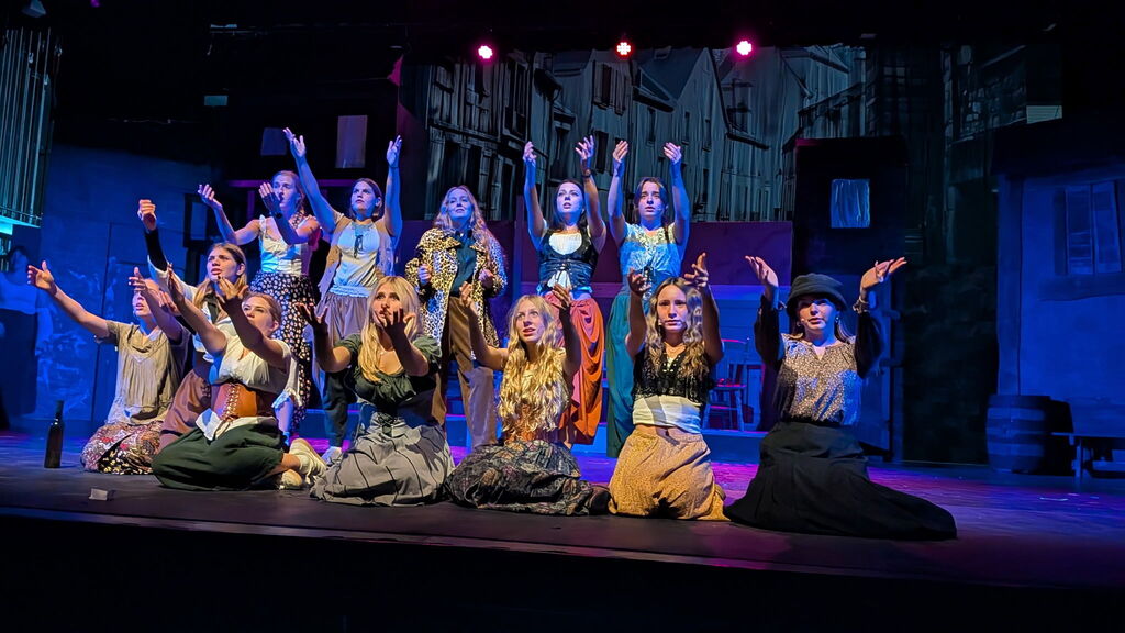 Les Miserables School Edition