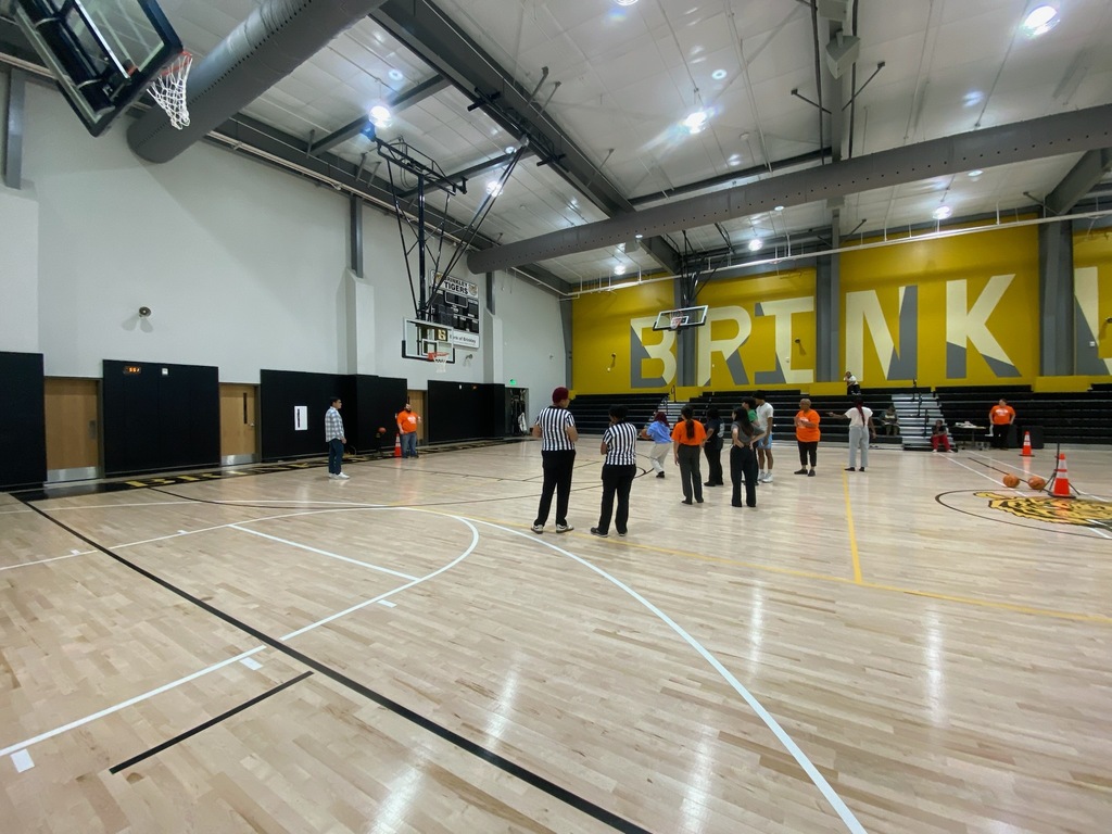🏀 Thank you for joining GEAR UP Arkansas! Thank you to all the amazing students and families who joined us for our recent GEAR UP Arkansas workshop! It was incredible seeing everyone bring so much energy to building their personal "Game Plan" for the future.