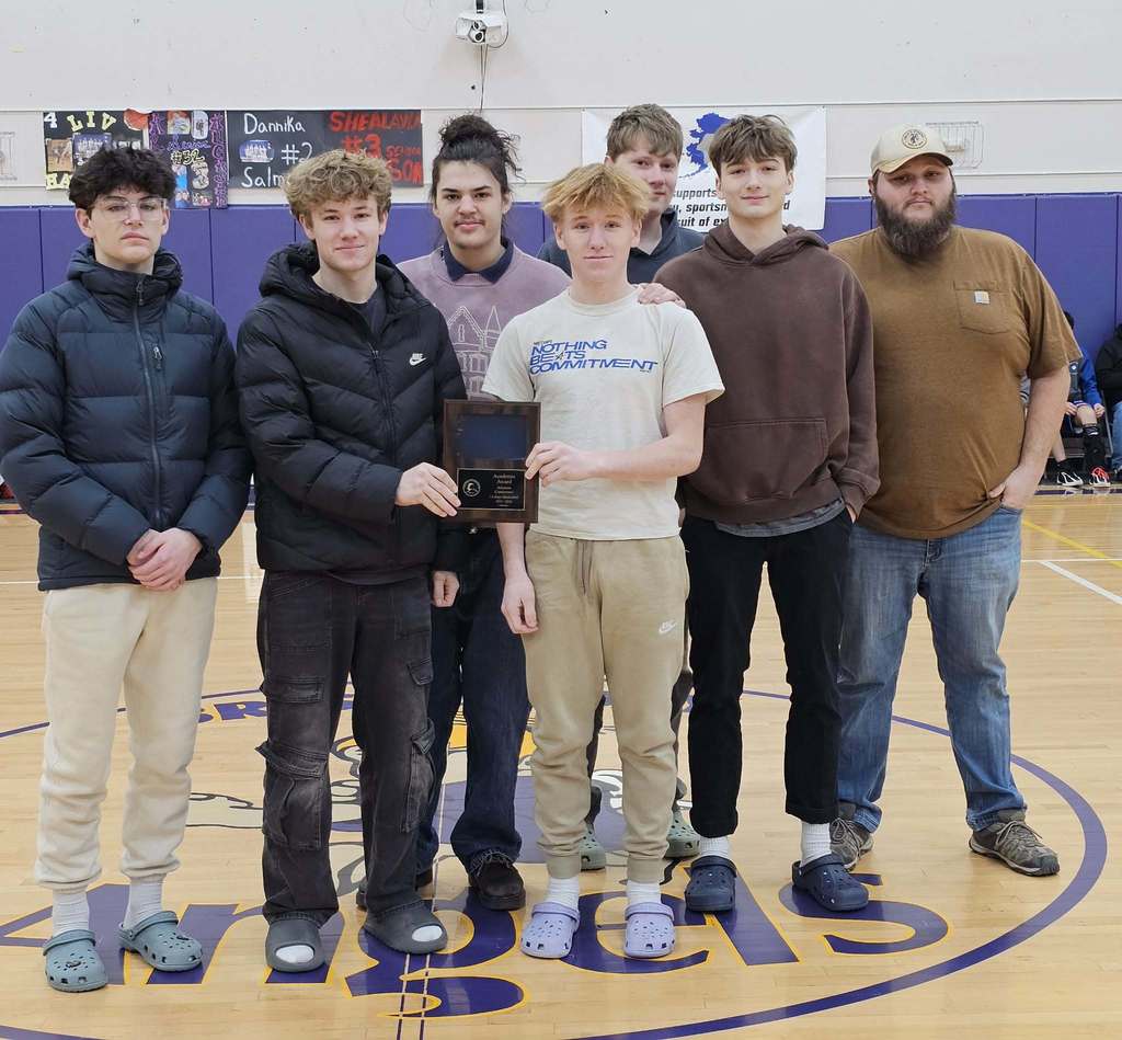 Academic Award: Tanalian Lynx with a 3.54 combined GPA!