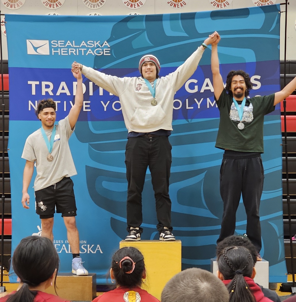 Aitu - 3rd Place - Eskimo Stick Pull 