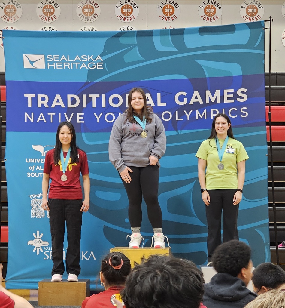 Ari - 1st Place - Eskimo Stick Pull 