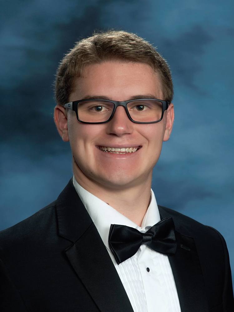 Senior pic of Dominic Shipley