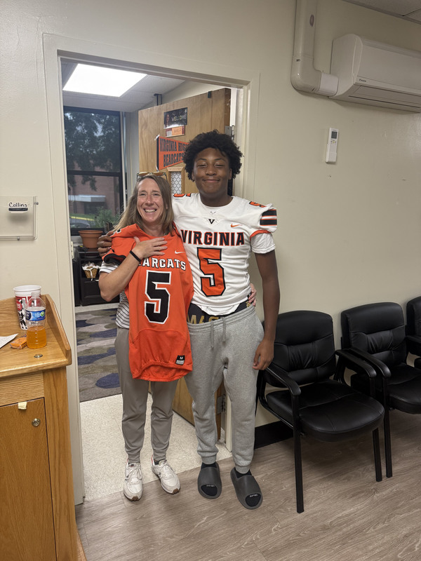 Davy Wollen to Ms. Hooks